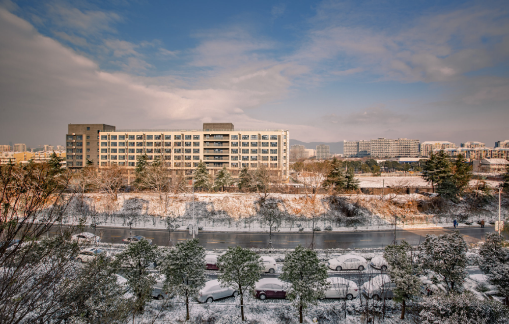 江苏省江阴市科技大学，一座孕育科技与人才的摇篮