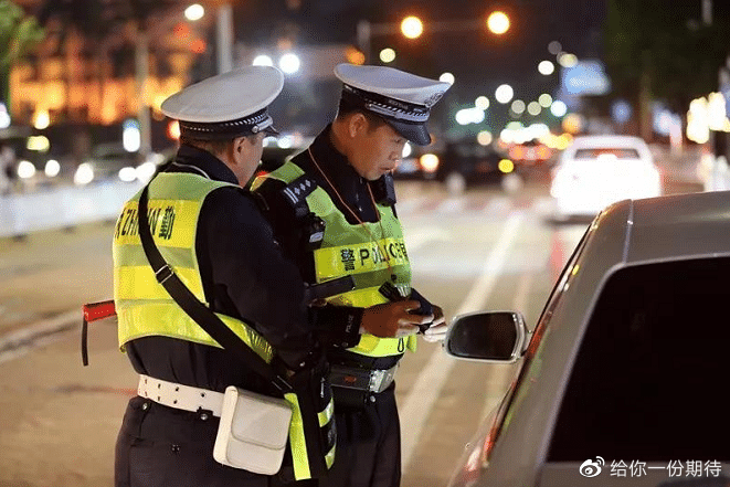 广东省白水交警大练兵，锤炼精英，筑牢安全防线